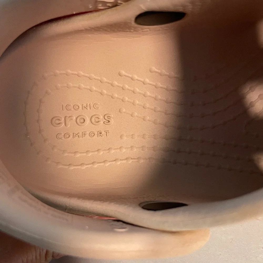 Crocs Baby‎ Girl's Light Pink Rubber Warm Weather Clogs Child Size 7